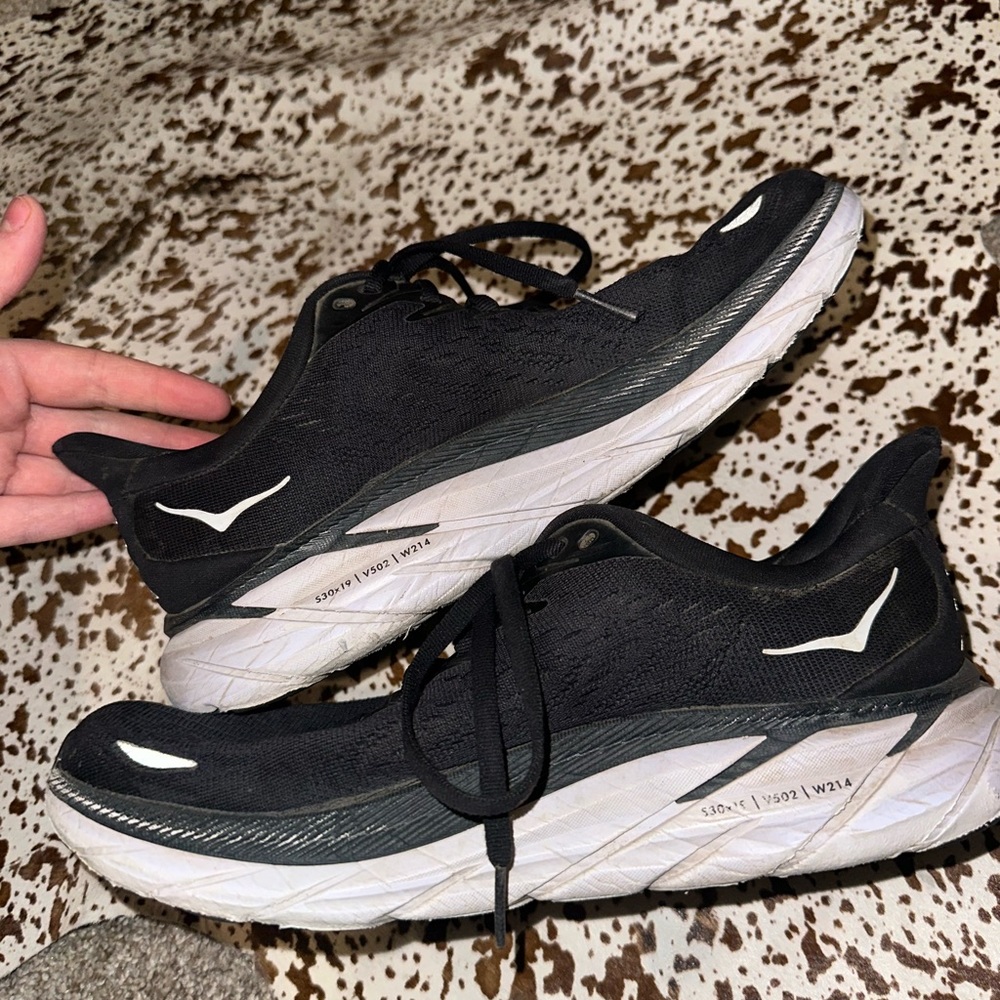 Hoka women’s shoes